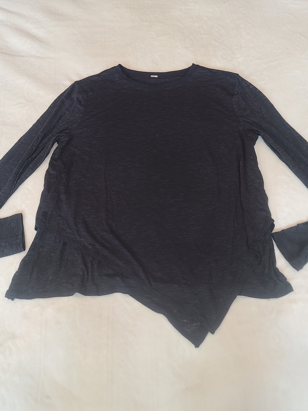 lululemon athletica Black Long Sleeve Asymmetric Hem Top